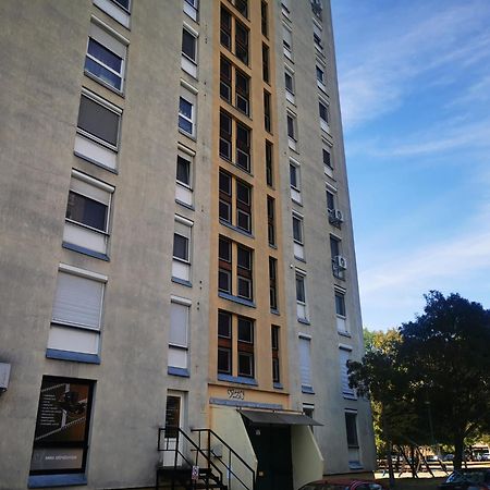 Central Park Apartman Szekszárd Zewnętrze zdjęcie