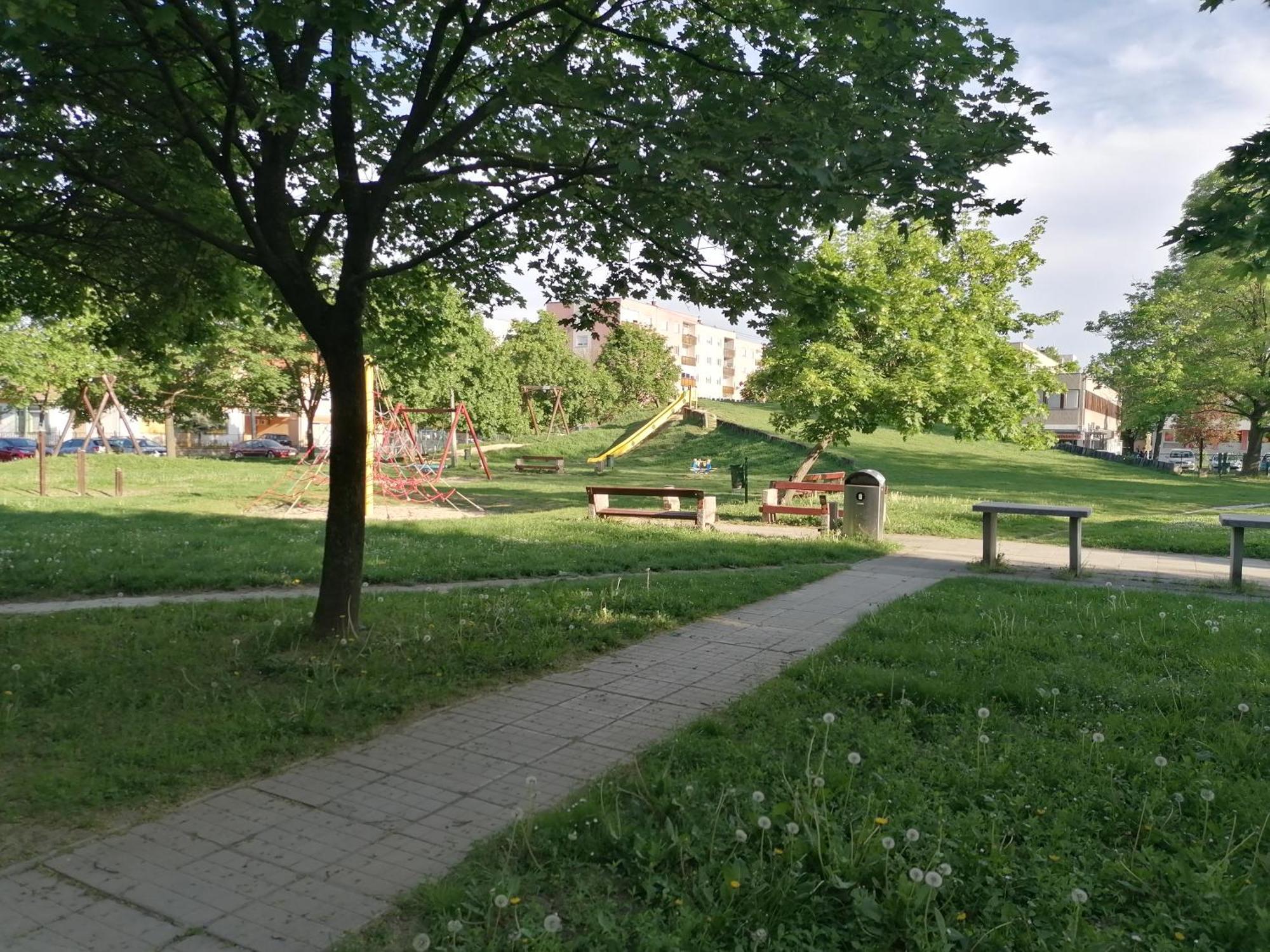 Central Park Apartman Szekszárd Zewnętrze zdjęcie