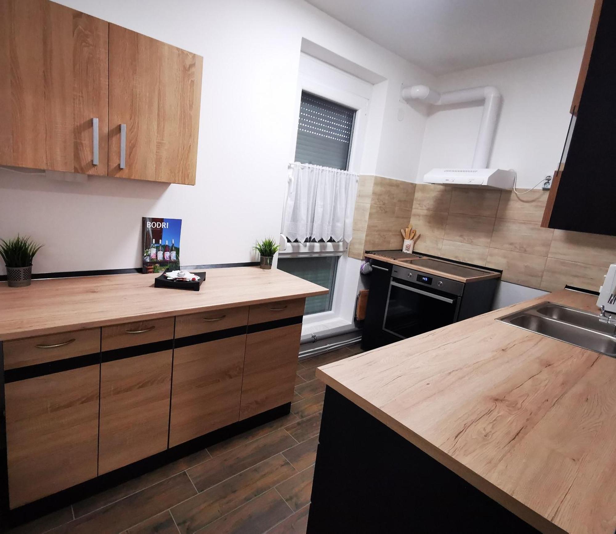 Central Park Apartman Szekszárd Zewnętrze zdjęcie